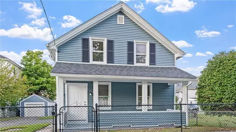 63 Prospect St, Lincoln, RI 02838