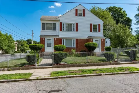 88 Beaufort St, Providence, RI 02908