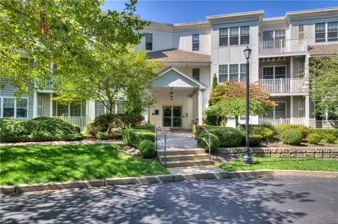 301 Church St, South Kingstown, RI 02879