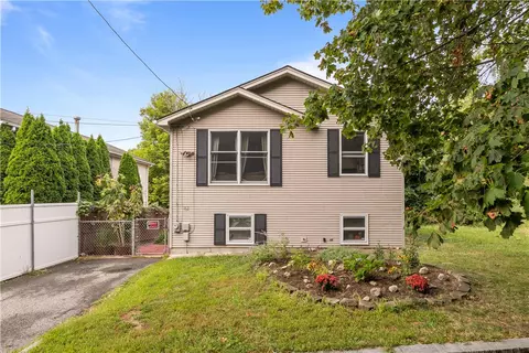 162 Rushmore Ave, Providence, RI 02909