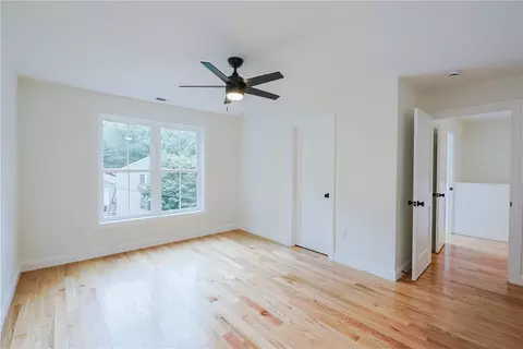 Bedroom - 180 Shore Dr, Exeter, RI 02822 photo 1 of 11