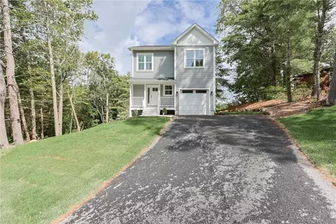 180 Shore Dr, Exeter, RI 02822