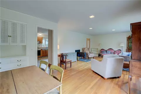 Living - 4 Birch Dr, Westerly, RI 02891 photo 2 of 5