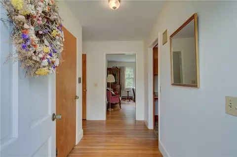 Entry Way - 4 Birch Dr, Westerly, RI 02891 photo 1 of 4