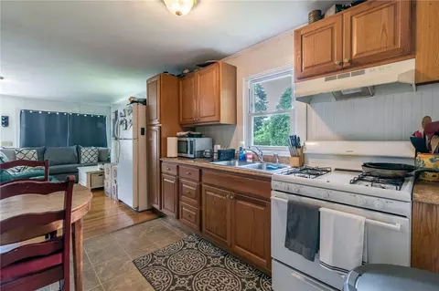 7 Broadview Ave, Bristol, RI 02809 photo 7