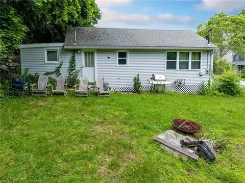 7 Broadview Ave, Bristol, RI 02809 photo 2