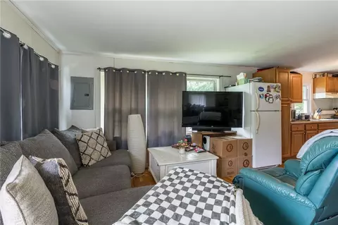 7 Broadview Ave, Bristol, RI 02809 photo 4