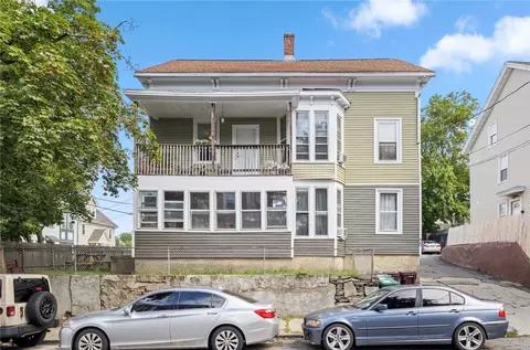 75 South St, Woonsocket, RI 02895