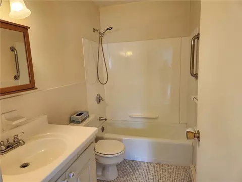 29 School St #12E, Westerly, RI 02891 photo 8