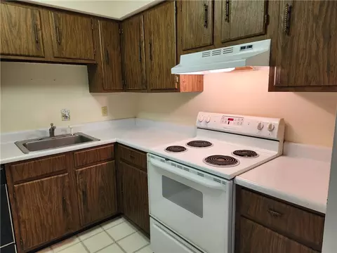 29 School St #12E, Westerly, RI 02891 photo 6
