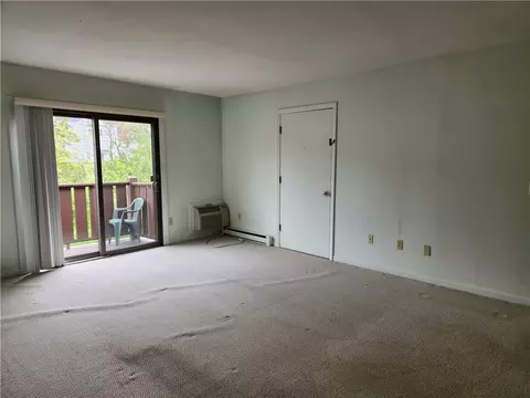 29 School St #12E, Westerly, RI 02891 photo 2