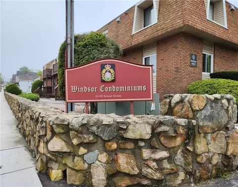 29 School St #12E, Westerly, RI 02891