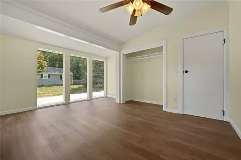 Bedroom - 211 Irving Rd, Warwick, RI 02888 photo 5 of 5
