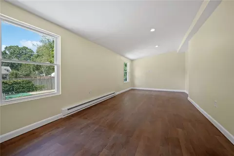 Living - 211 Irving Rd, Warwick, RI 02888 photo 9 of 11