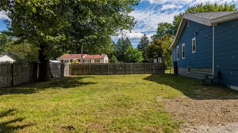 Exterior - 211 Irving Rd, Warwick, RI 02888 photo 5 of 6