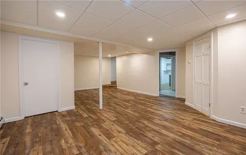 Living - 989 Putnam Pike, Glocester, RI 02814 photo 3 of 3
