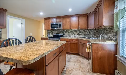 Kitchen - 989 Putnam Pike, Glocester, RI 02814 photo 1 of 4