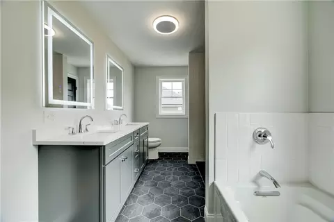 Bath - 226 St Louis Ave, Woonsocket, RI 02895 photo 3 of 6