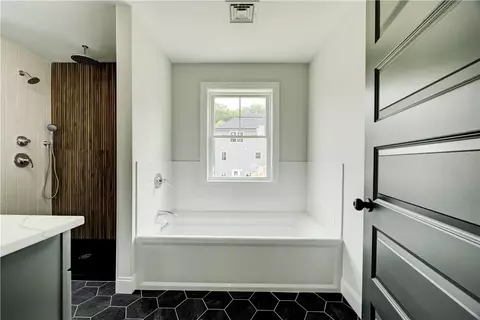 Bath - 226 St Louis Ave, Woonsocket, RI 02895 photo 2 of 6