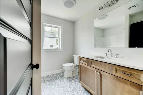 Bath - 226 St Louis Ave, Woonsocket, RI 02895 photo 6 of 6