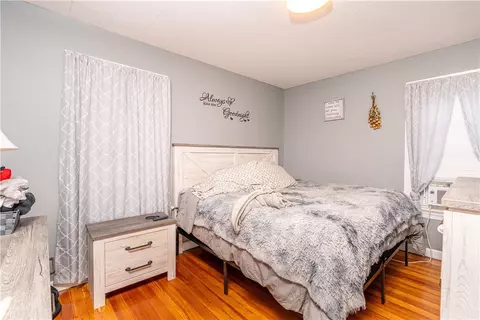 41 Verdun St, Woonsocket, RI 02895 photo 12