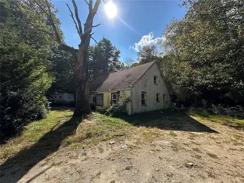 1663 Victory Hwy, Coventry, RI 02827 photo 6