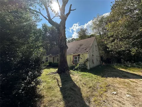 1663 Victory Hwy, Coventry, RI 02827 photo 7