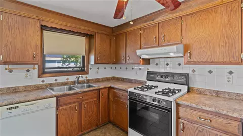 Kitchen - 119 Killingly St, Providence, RI 02909 photo 2 of 4