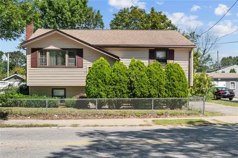 Exterior - 119 Killingly St, Providence, RI 02909 photo 2 of 9