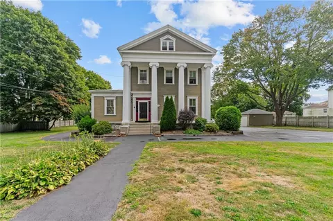 21 Federal St, Warren, RI 02885
