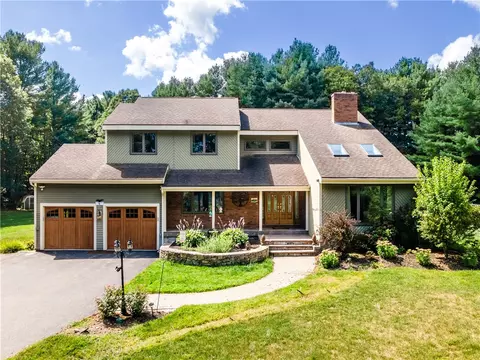39 Sumner Brown Rd, Cumberland, RI 02864