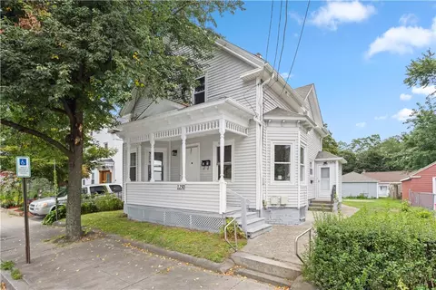 1250 Cranston St, Cranston, RI 02905