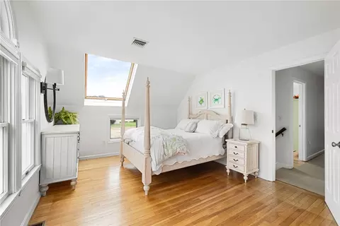 Bedroom - 41 8th Ave, Warwick, RI 02886 photo 6 of 8