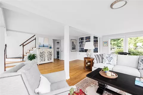 Living - 41 8th Ave, Warwick, RI 02886 photo 1 of 5