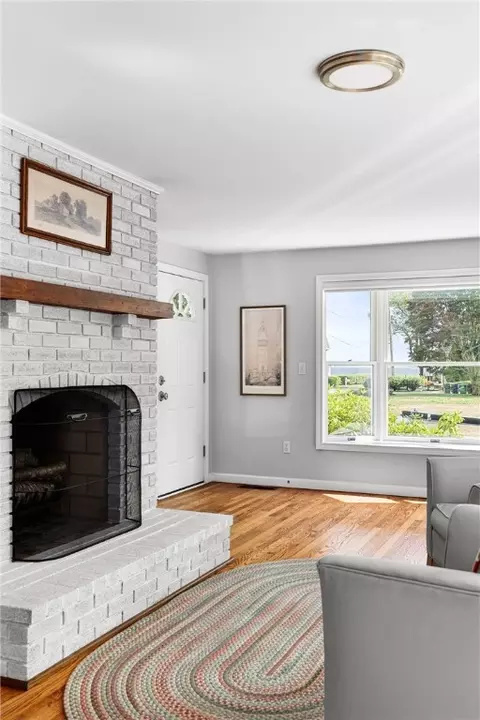 Living - 41 8th Ave, Warwick, RI 02886 photo 5 of 5