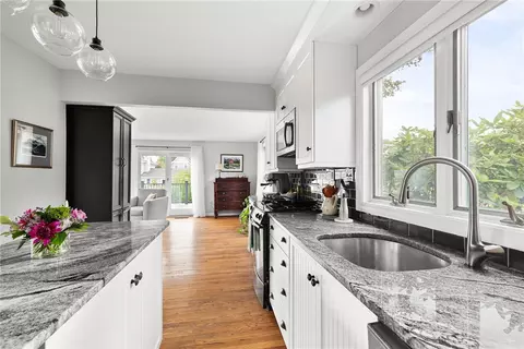 Kitchen - 41 8th Ave, Warwick, RI 02886 photo 4 of 5