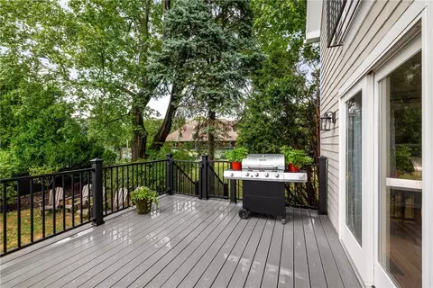 Exterior - 41 8th Ave, Warwick, RI 02886 photo 6 of 12