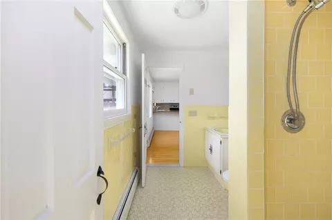Bath - 46 Ray St, Coventry, RI 02816 photo 1 of 8