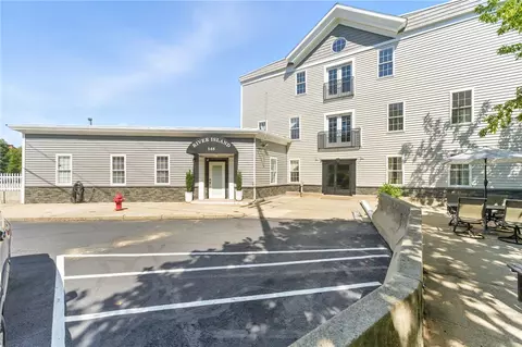 148 Bernon St #15, Woonsocket, RI 02895 photo 2