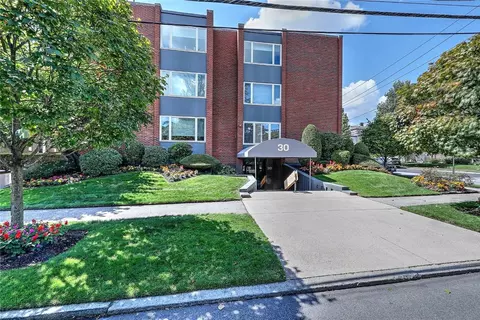 30 Blackstone Blvd #202, Providence, RI 02906