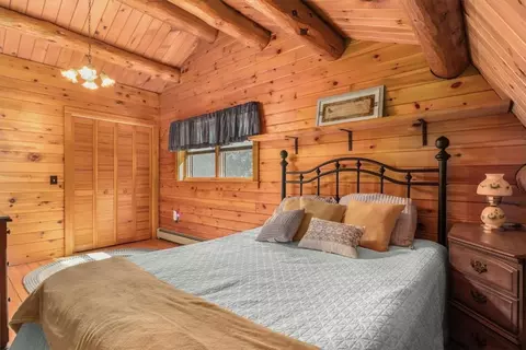 Bedroom - 445 Maureen Cir, Burrillville, RI 02839 photo 3 of 4