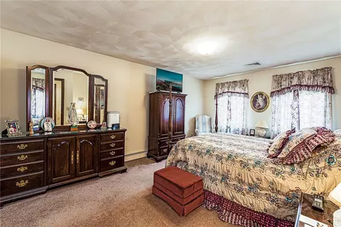 Bedroom - 9 E Lake View Dr, North Providence, RI 02904 photo 1 of 3
