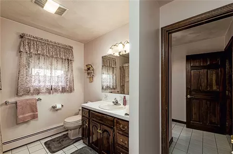 Bath - 9 E Lake View Dr, North Providence, RI 02904 photo 1 of 4