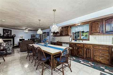 Kitchen - 9 E Lake View Dr, North Providence, RI 02904 photo 2 of 3