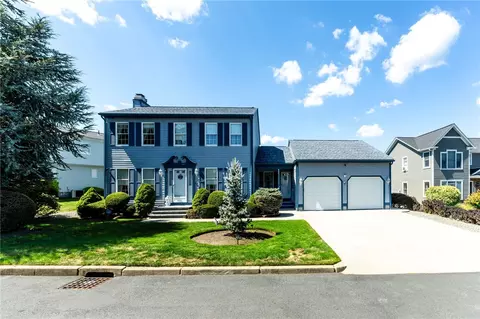 9 E Lake View Dr, North Providence, RI 02904