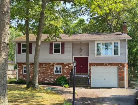 83 Mohawk Trl, West Greenwich, RI 02817
