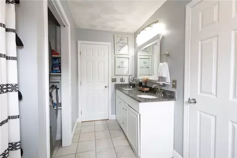 32 Dike St, Woonsocket, RI 02895 photo 12
