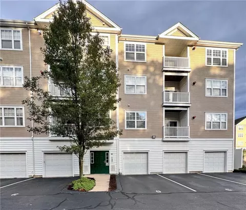 108 Mill St #202, Woonsocket, RI 02895