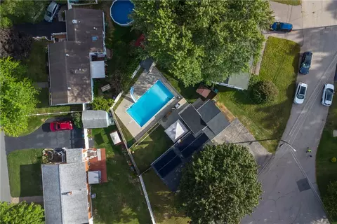 32 Wade Rd, Woonsocket, RI 02895 photo 5