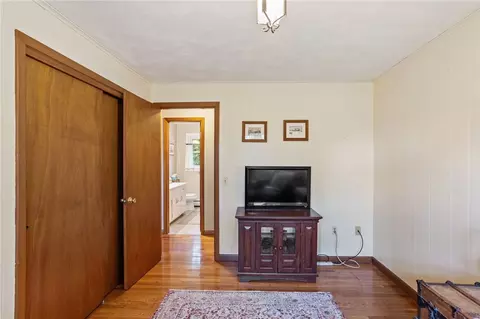 Bedroom - 9 Boiling Spring Ave, Westerly, RI 02891 photo 5 of 5